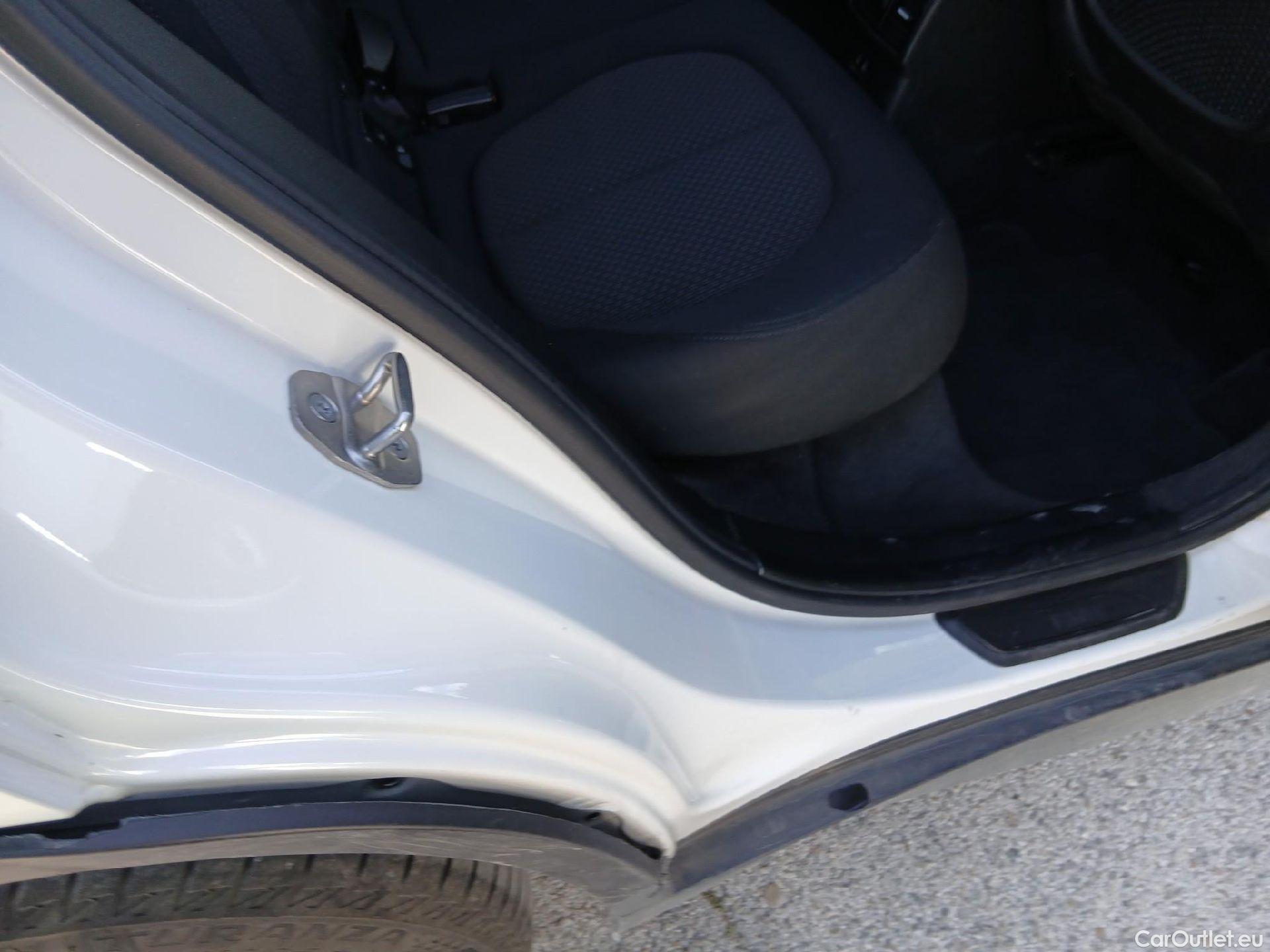  Bmw  X1 BMW  / 2019 / 5P / todoterreno sDrive18dA Corporate (AC4) #36