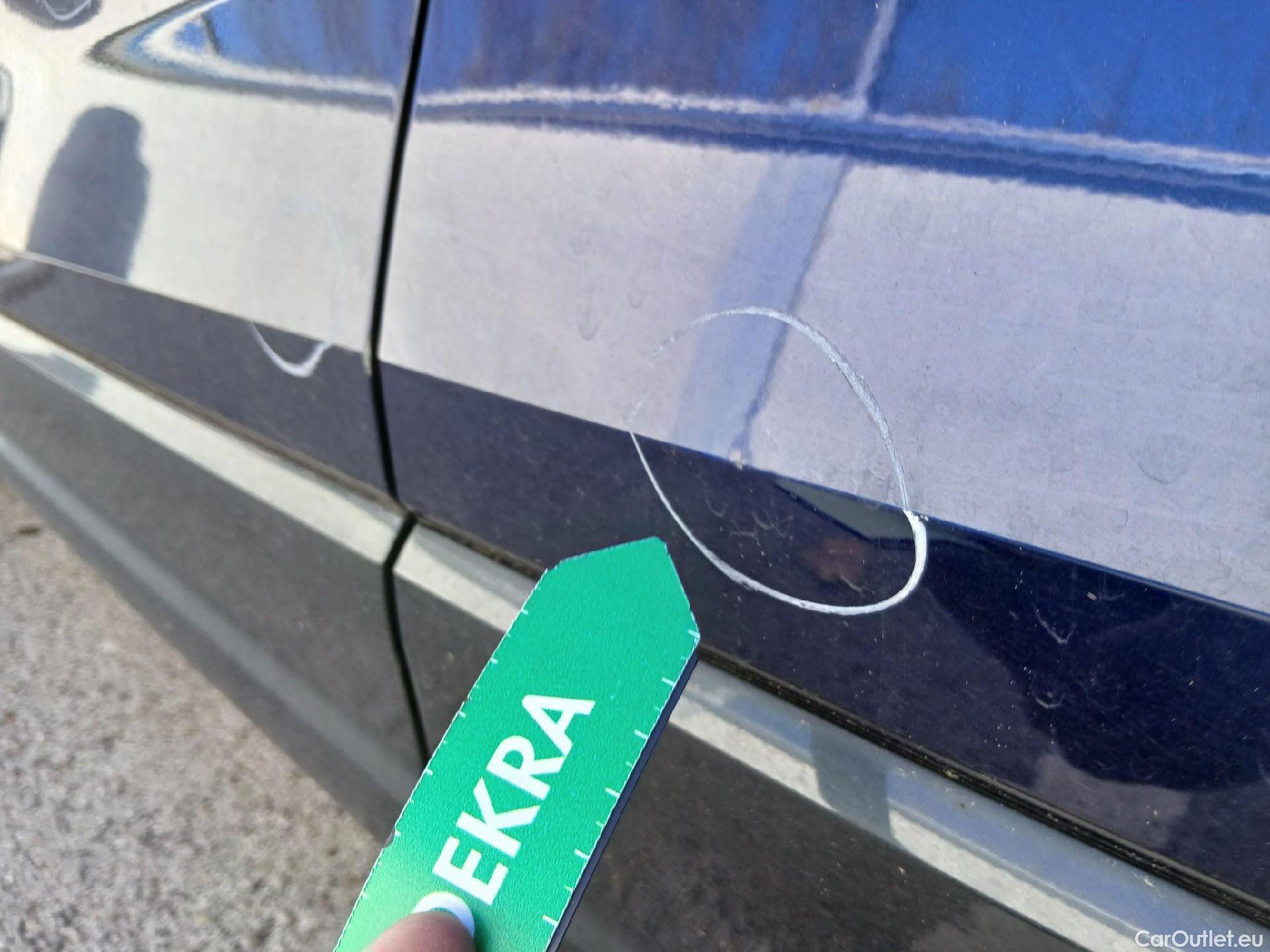  Audi  Q2 AUDI  / 2020 / 5P / todoterreno Advanced 35 TDI 110kW quattro S tronic #11