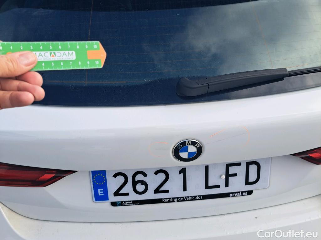  Bmw  Serie 1 BMW  / 2019 / 5P / berlina con portón 116d #38