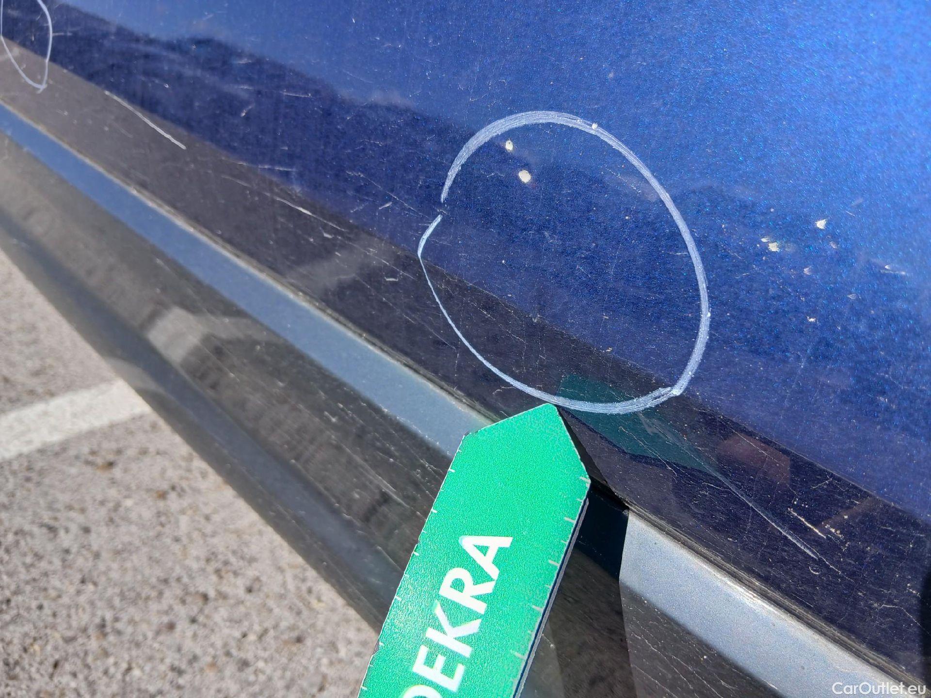  Audi  Q2 AUDI  / 2020 / 5P / todoterreno Advanced 35 TDI 110kW quattro S tronic #44