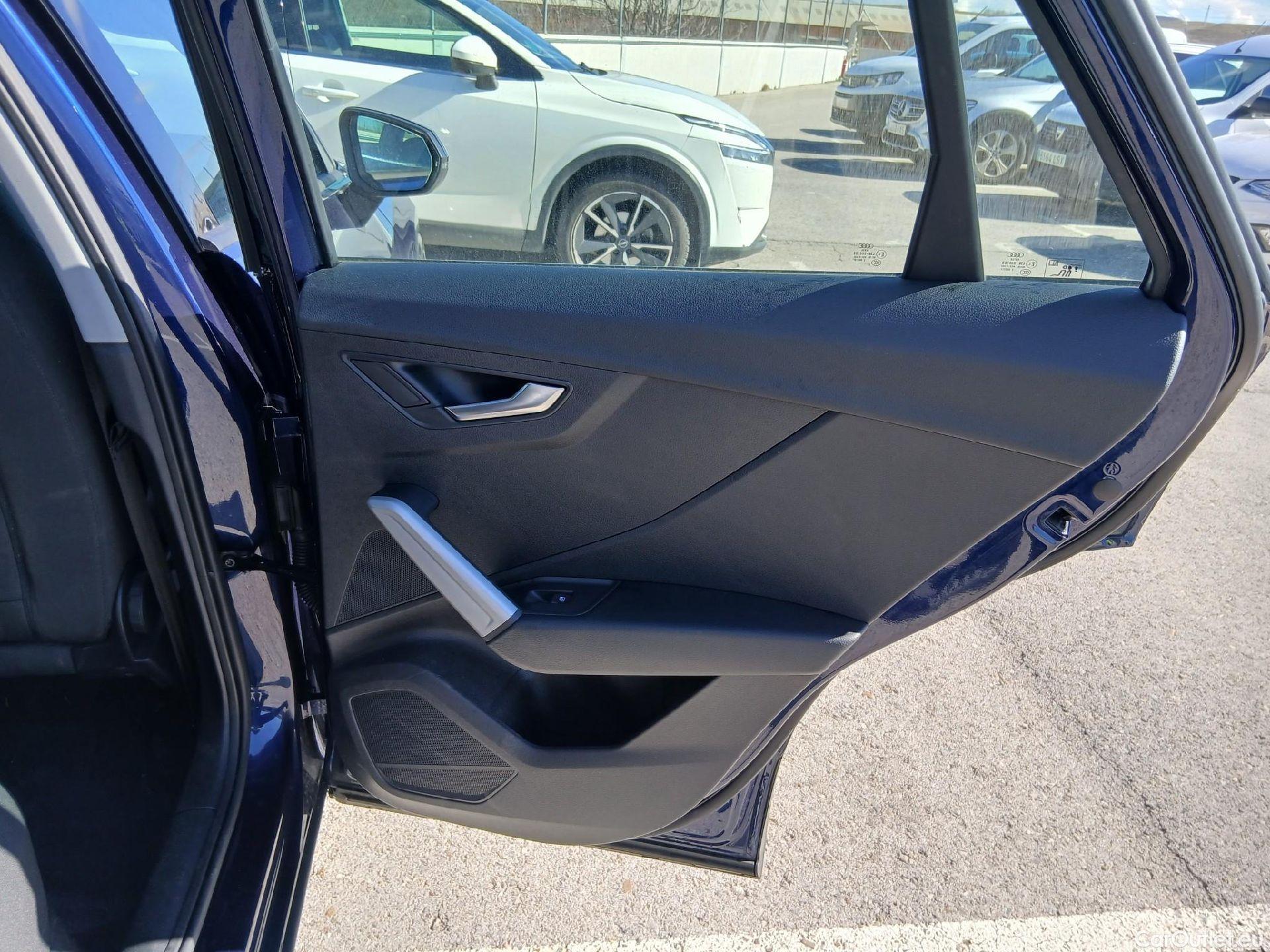  Audi  Q2 AUDI  / 2020 / 5P / todoterreno Advanced 35 TDI 110kW quattro S tronic #43