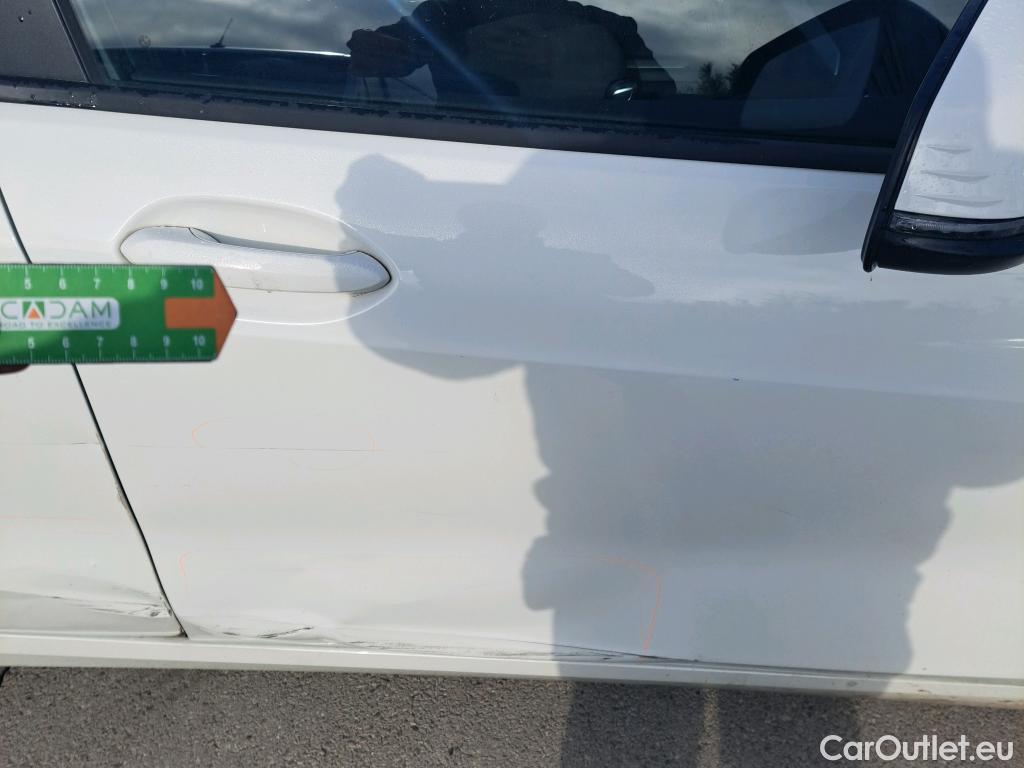  Bmw  Serie 1 BMW  / 2019 / 5P / berlina con portón 116d #1