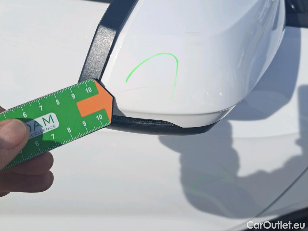  Audi  Q2 AUDI  / 2016 / 5P / todoterreno Design 35 TFSI 110kW (150CV) S tronic #36