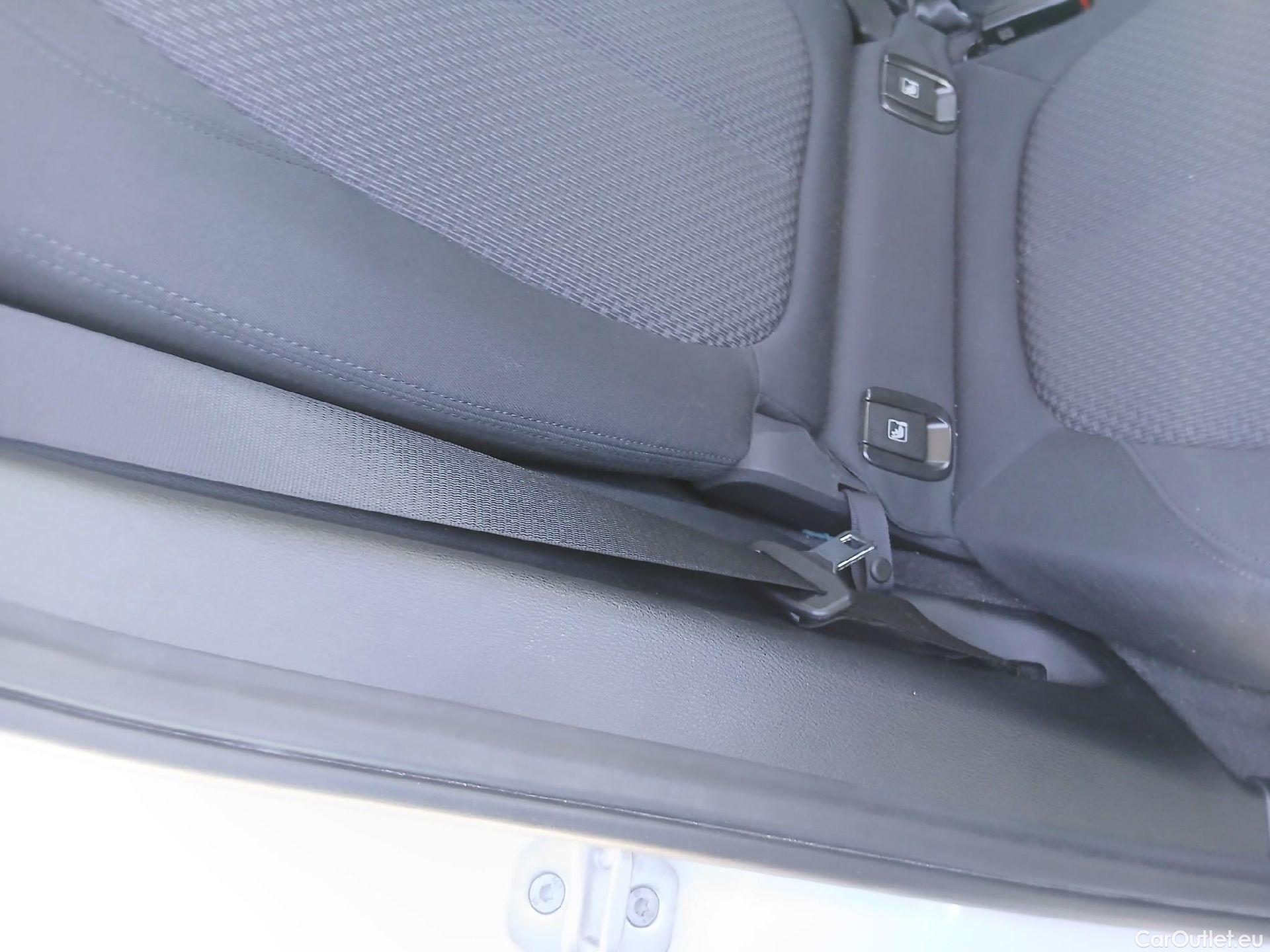  Bmw  X1 BMW  / 2019 / 5P / todoterreno sDrive18dA Corporate (AC4) #37