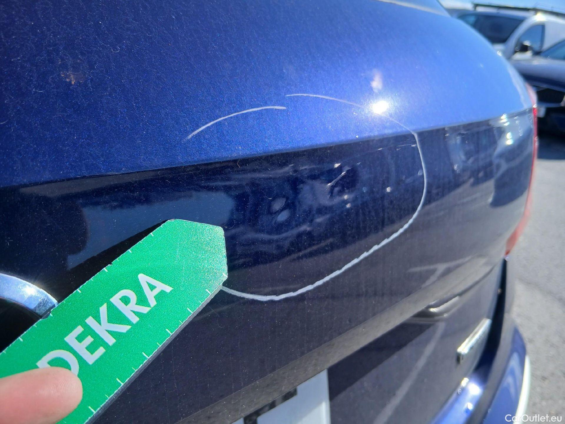  Audi  Q2 AUDI  / 2020 / 5P / todoterreno Advanced 35 TDI 110kW quattro S tronic #23