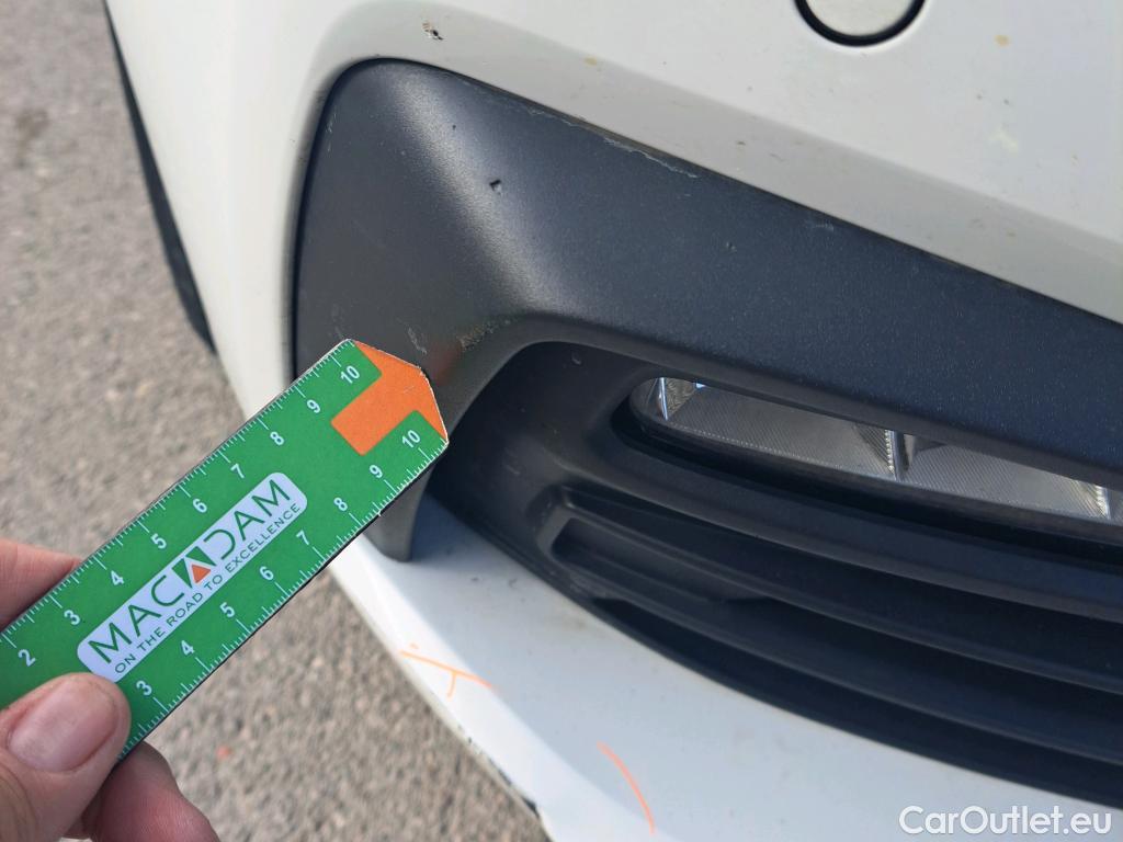  Bmw  Serie 1 BMW  / 2019 / 5P / berlina con portón 116d #35