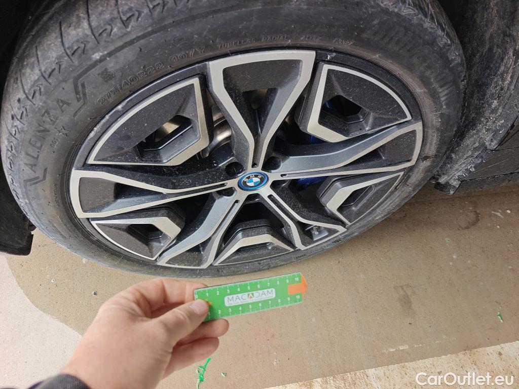  Bmw  iX Serie  xDrive 40 76kWh #3