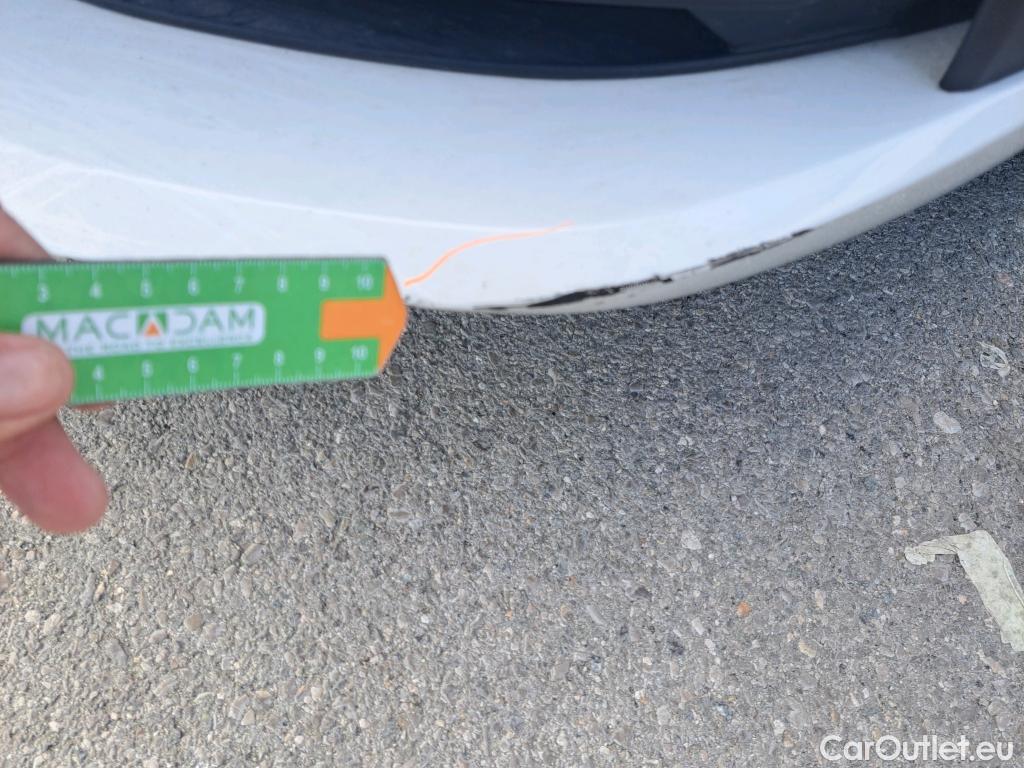  Bmw  Serie 1 BMW  / 2019 / 5P / berlina con portón 116d #21