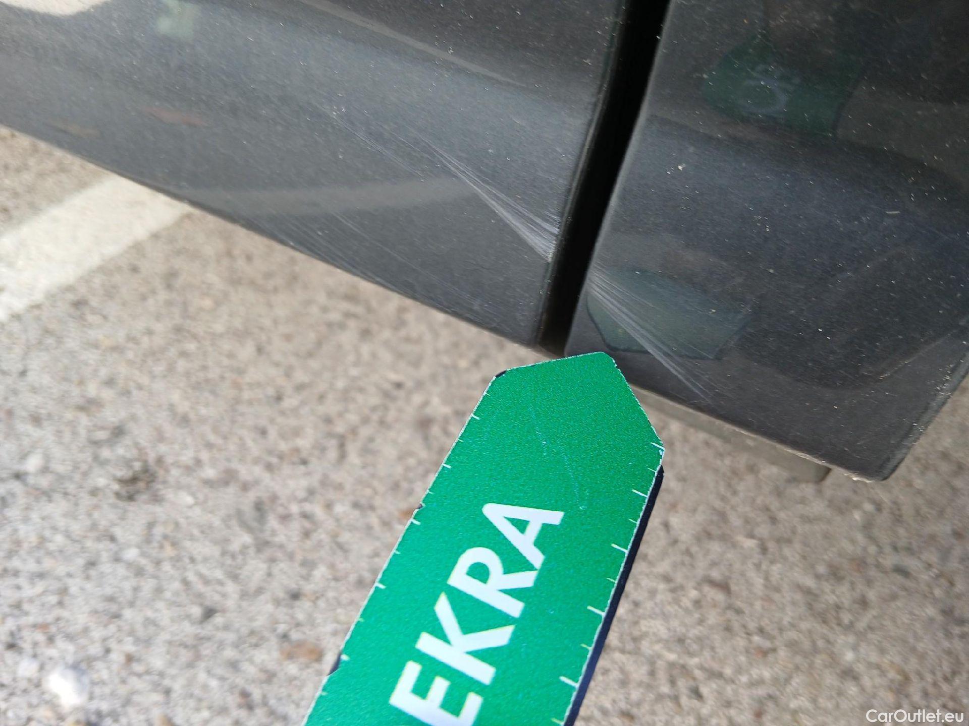  Audi  Q2 AUDI  / 2020 / 5P / todoterreno Advanced 35 TDI 110kW quattro S tronic #18