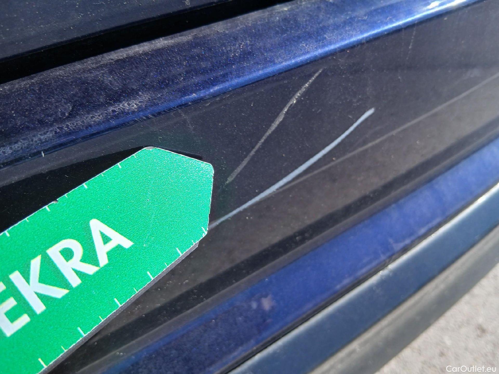  Audi  Q2 AUDI  / 2020 / 5P / todoterreno Advanced 35 TDI 110kW quattro S tronic #20