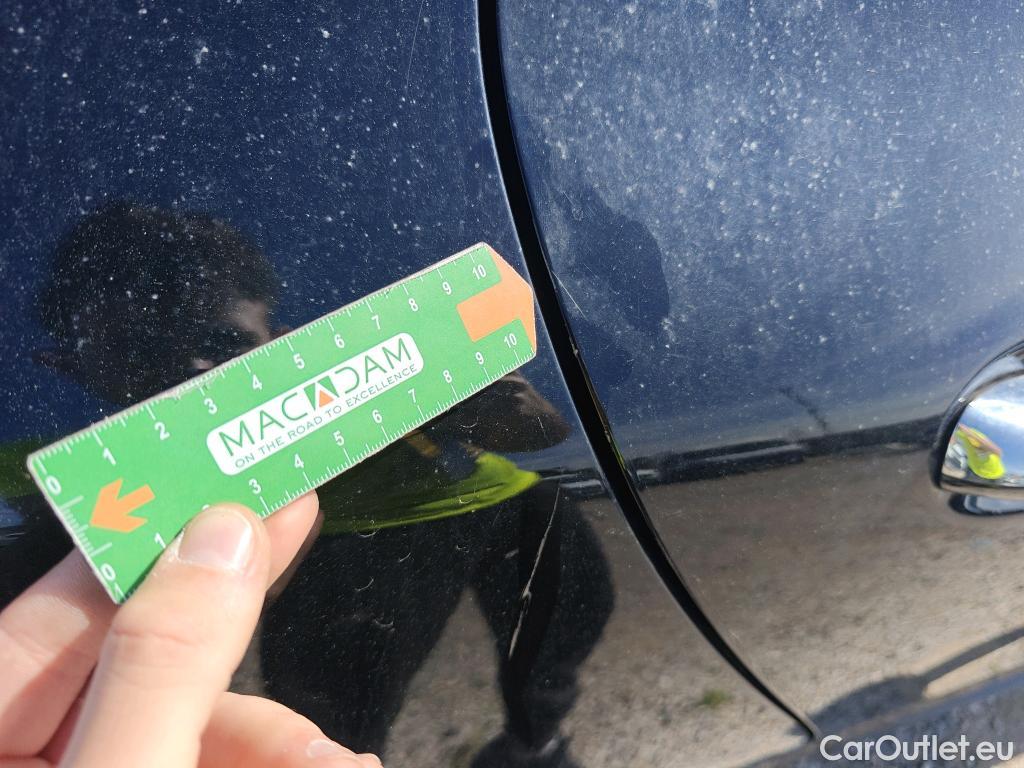  Mercedes  CLA-Klasse MERCEDES-BENZ CLA / 2019 / 4P / coupé CLA 200 D DCT #33