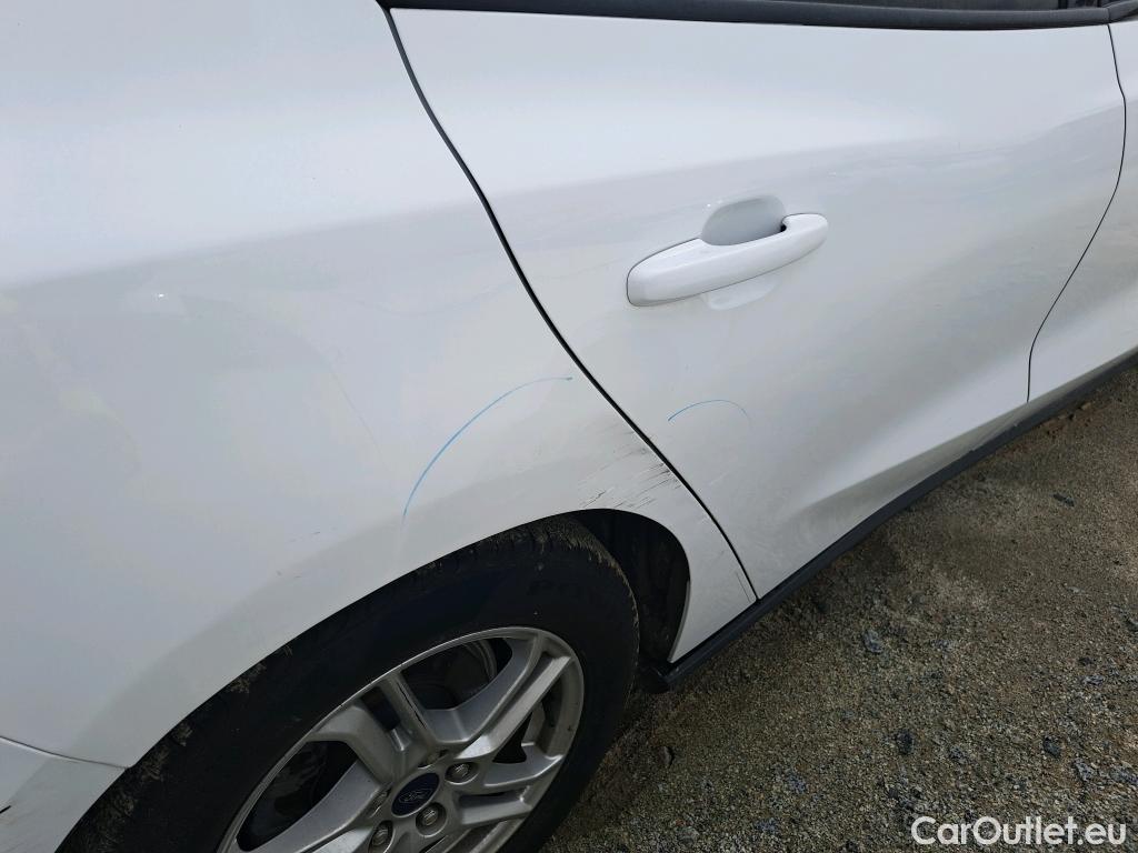  Ford  Focus FORD  / 2018 / 5P / berlina con portón 1.0 Ecoboost 92kW Trend Edition #3