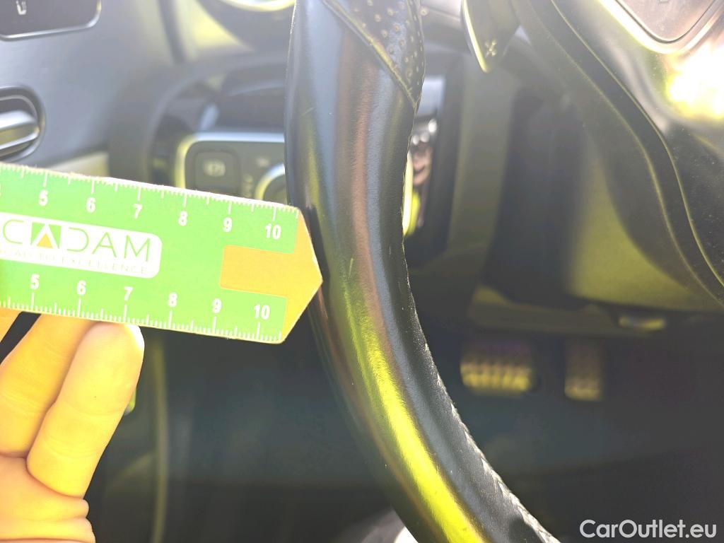  Mercedes  CLA-Klasse MERCEDES-BENZ CLA / 2019 / 4P / coupé CLA 200 D DCT #49