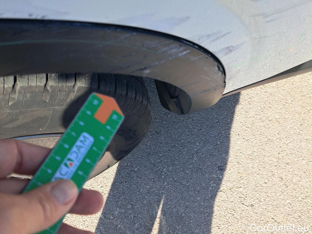  Nissan  Qashqai NISSAN  / 2021 / 5P / todoterreno DIG-T 116kW (158CV) mHEV Xtronic Acenta (AC2) #31