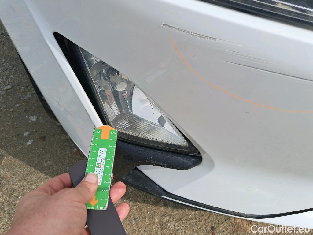  Ford  Focus FORD  / 2018 / 5P / berlina con portón 1.0 Ecoboost 92kW Trend Edition #10