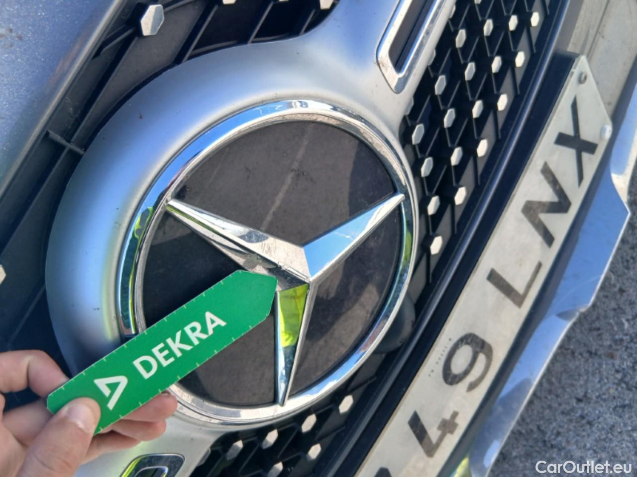  Mercedes  GLB MERCEDES-BENZ  / 2019 / 5P / todoterreno 2.0  250 4MATIC DCT 165KW (224CV) #5