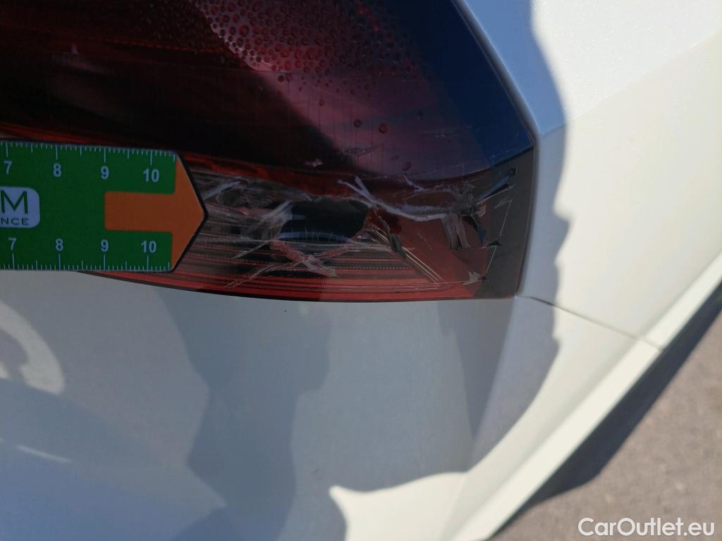  Nissan  Qashqai NISSAN  / 2021 / 5P / todoterreno DIG-T 116kW (158CV) mHEV Xtronic Acenta (AC2) #8