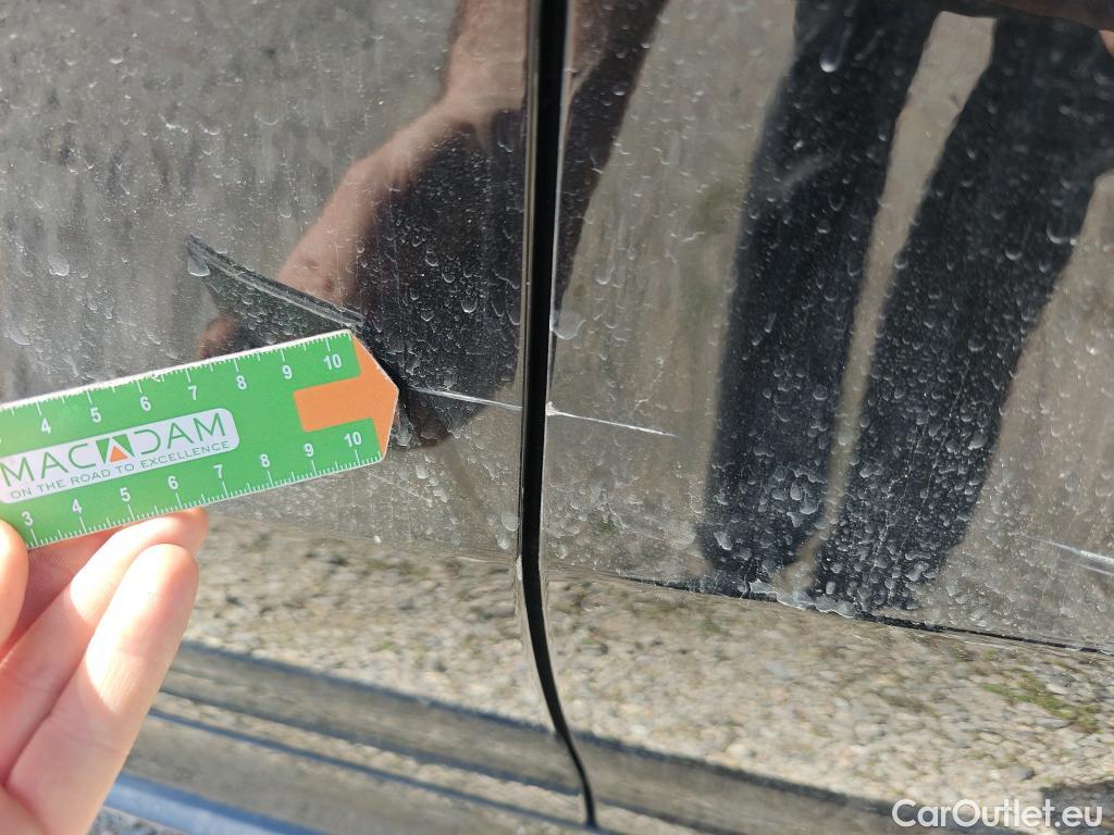  Mercedes  CLA-Klasse MERCEDES-BENZ CLA / 2019 / 4P / coupé CLA 200 D DCT #25