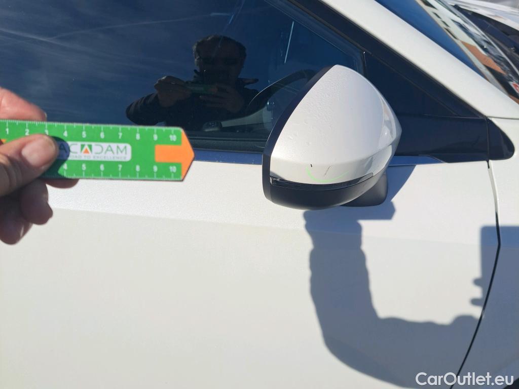  Nissan  Qashqai NISSAN  / 2021 / 5P / todoterreno DIG-T 116kW (158CV) mHEV Xtronic Acenta (AC2) #36