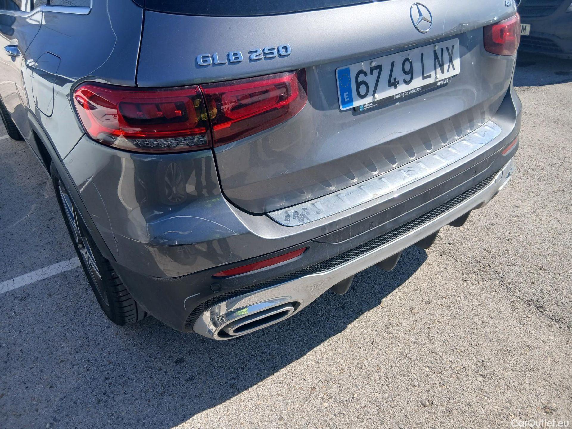  Mercedes  GLB MERCEDES-BENZ  / 2019 / 5P / todoterreno 2.0  250 4MATIC DCT 165KW (224CV) #14