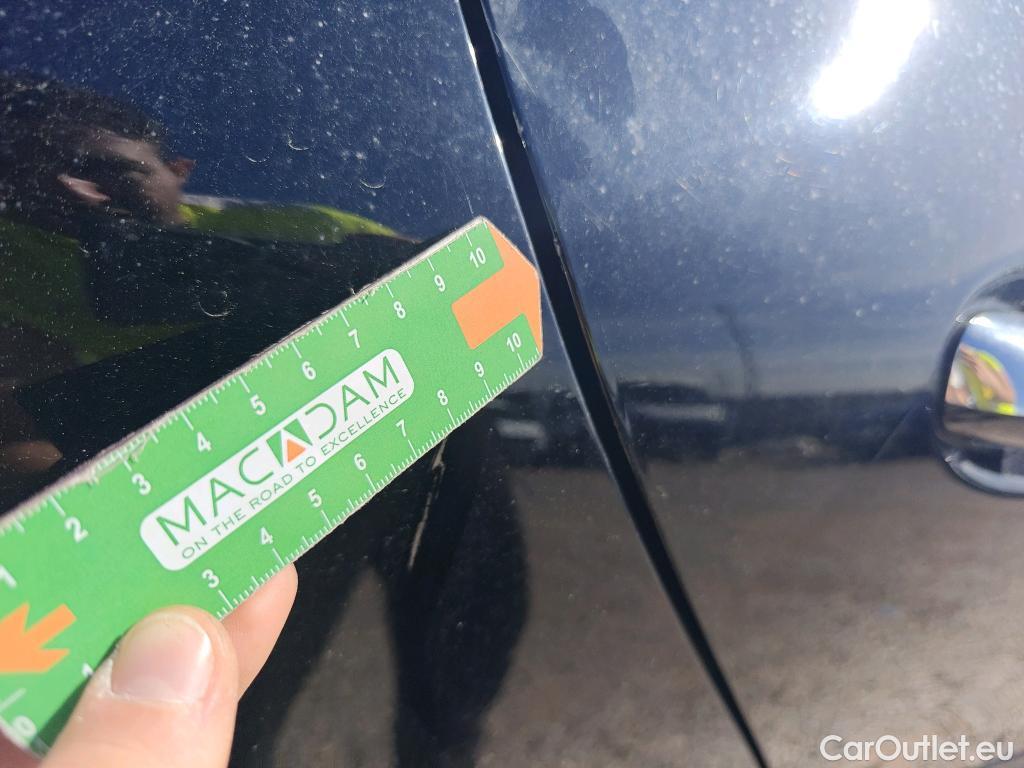  Mercedes  CLA-Klasse MERCEDES-BENZ CLA / 2019 / 4P / coupé CLA 200 D DCT #34