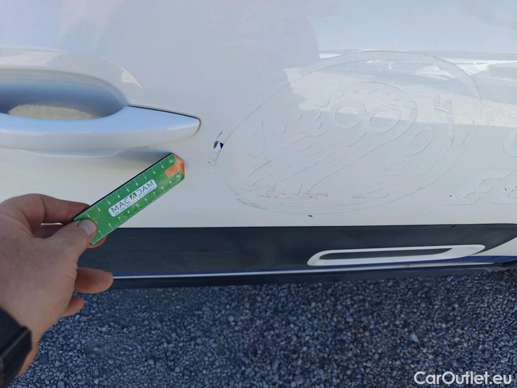  Citroen  C3 CITROEN  / 2020 / 5P / berlina con portón BlueHDi 75KW (100CV) S&S FEEL #22