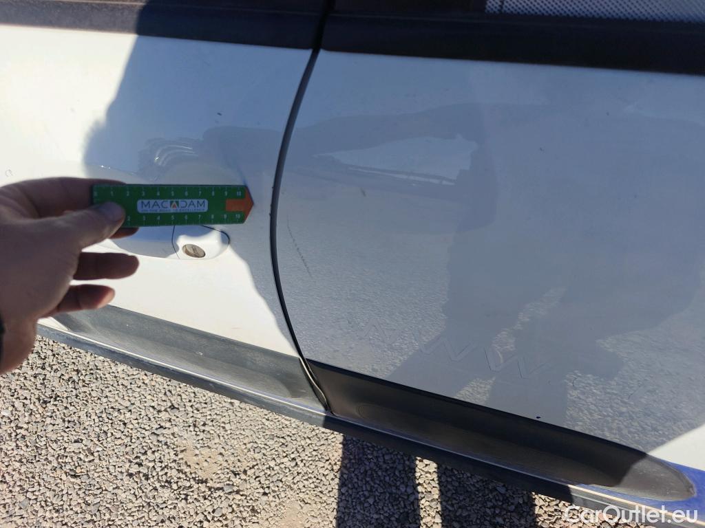  Citroen  C3 CITROEN  / 2020 / 5P / berlina con portón BlueHDi 75KW (100CV) S&S FEEL #18