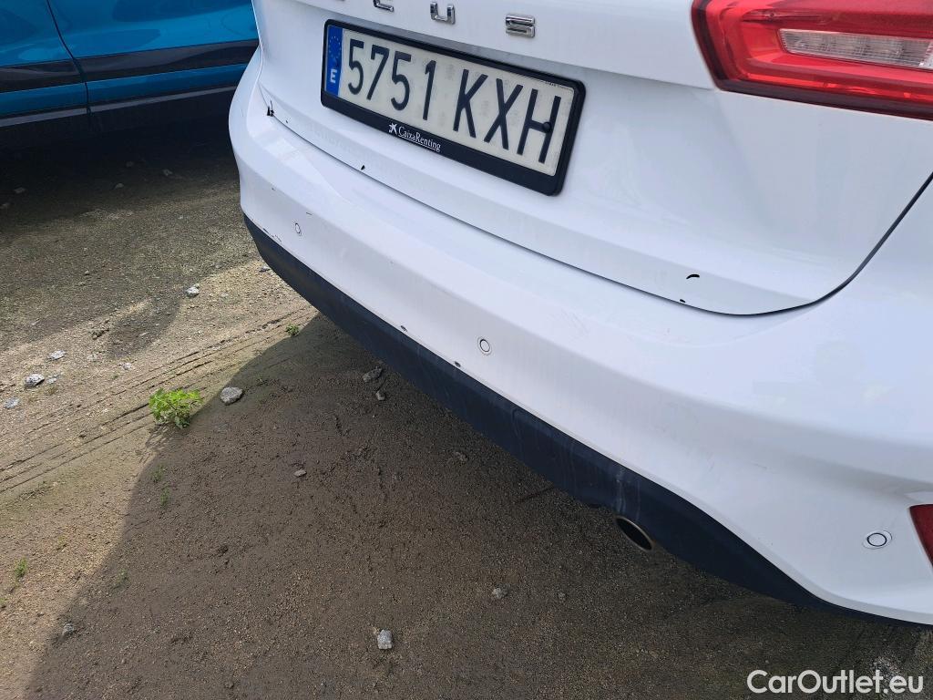  Ford  Focus FORD  / 2018 / 5P / berlina con portón 1.0 Ecoboost 92kW Trend Edition #16