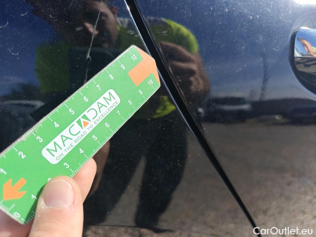  Mercedes  CLA-Klasse MERCEDES-BENZ CLA / 2019 / 4P / coupé CLA 200 D DCT #35