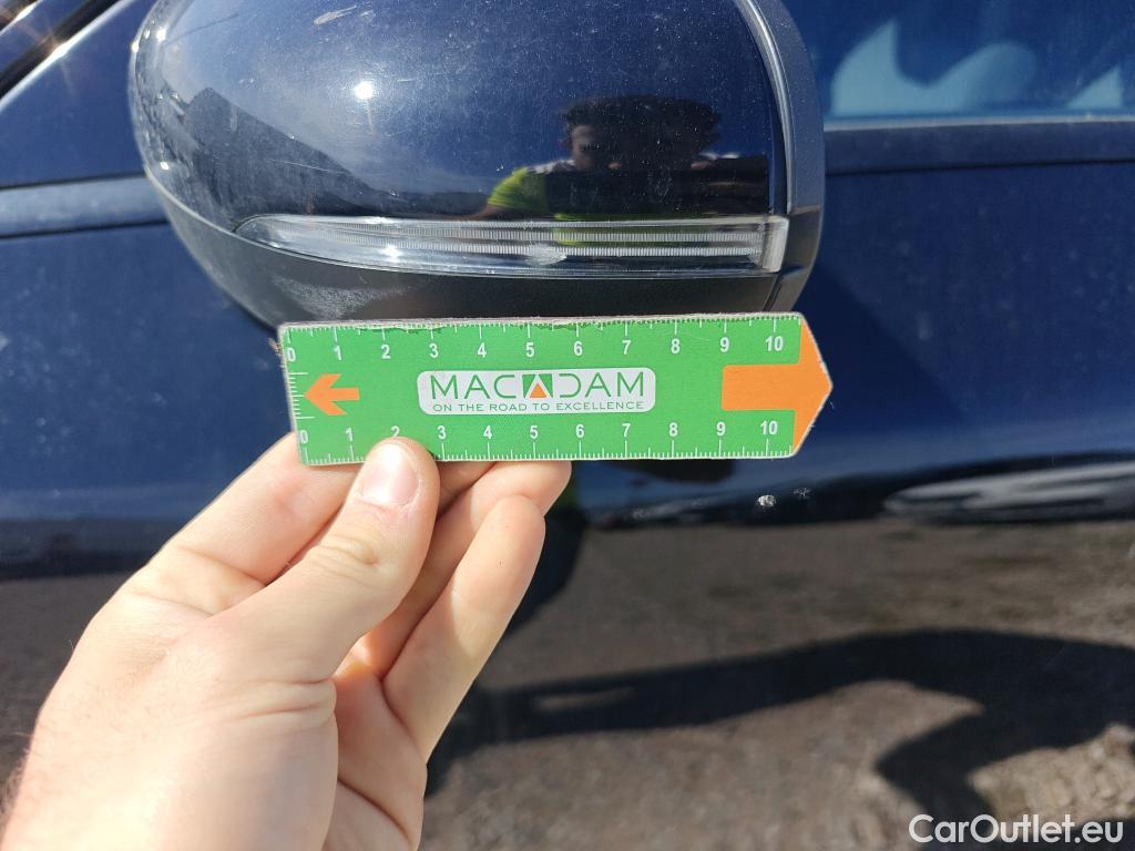  Mercedes  CLA-Klasse MERCEDES-BENZ CLA / 2019 / 4P / coupé CLA 200 D DCT #38