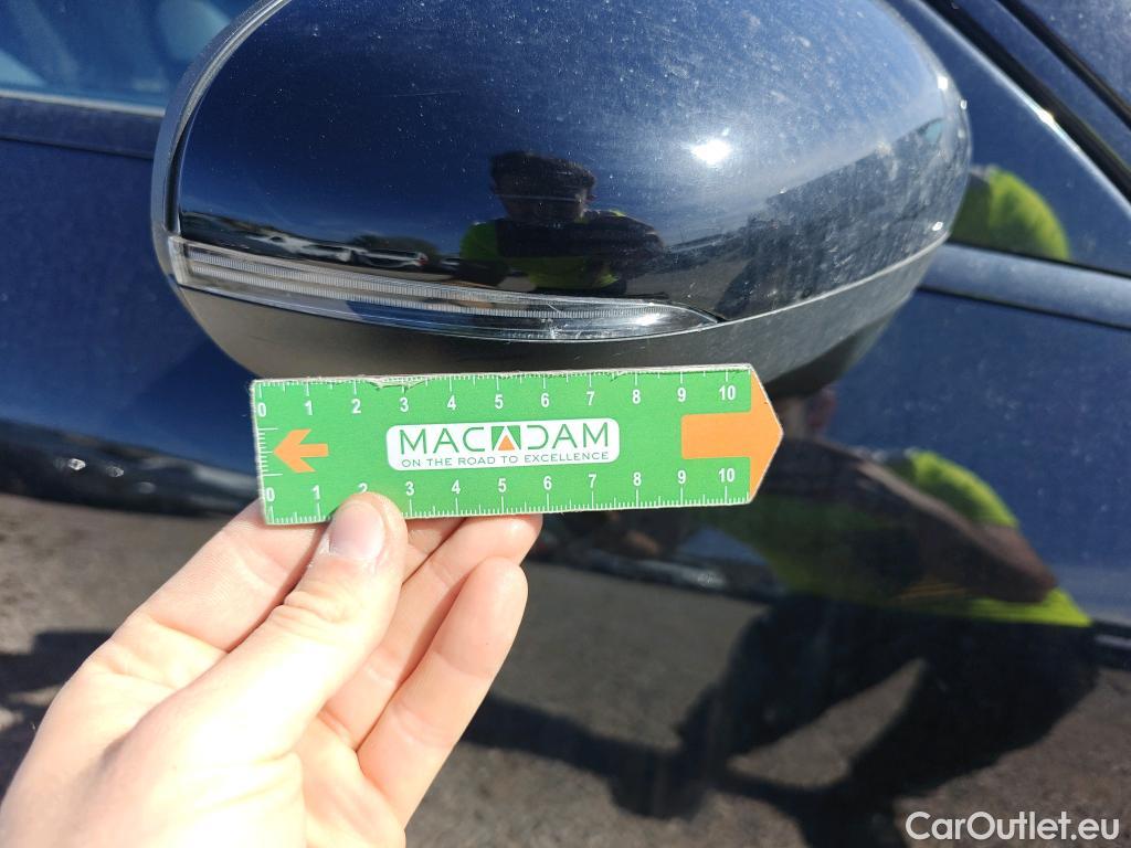  Mercedes  CLA-Klasse MERCEDES-BENZ CLA / 2019 / 4P / coupé CLA 200 D DCT #41