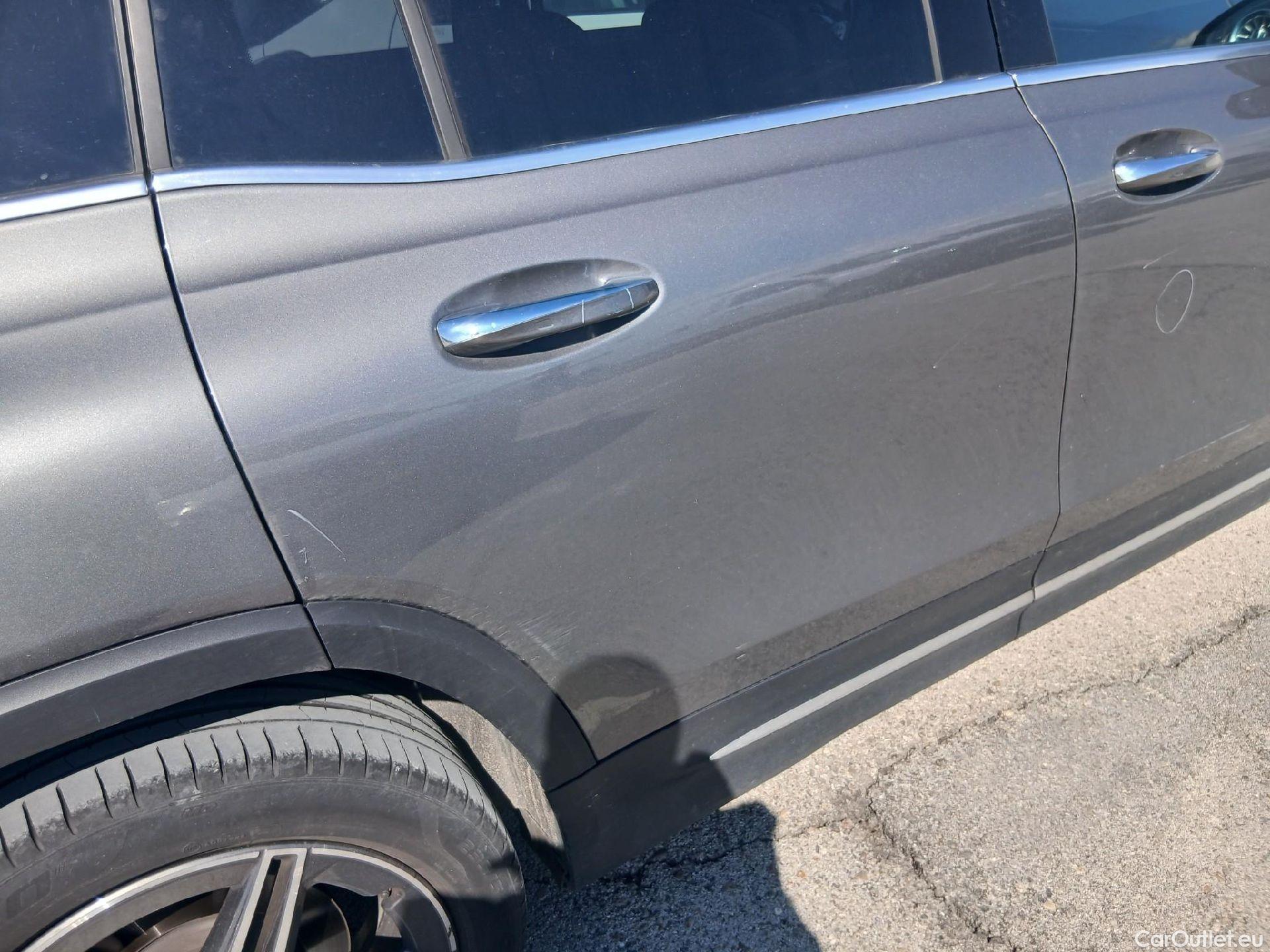  Mercedes  GLB MERCEDES-BENZ  / 2019 / 5P / todoterreno 2.0  250 4MATIC DCT 165KW (224CV) #23