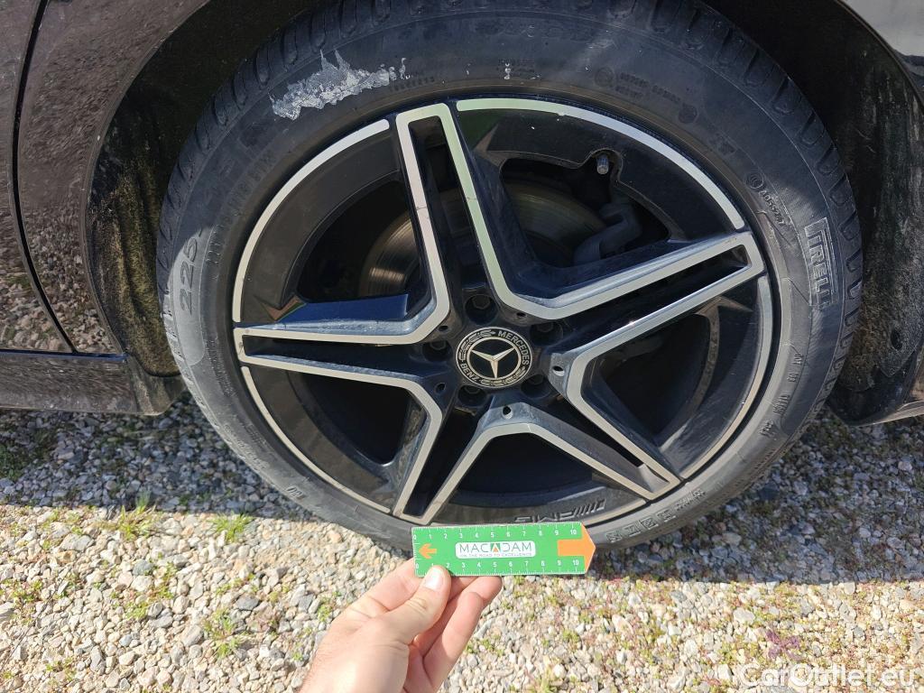  Mercedes  CLA-Klasse MERCEDES-BENZ CLA / 2019 / 4P / coupé CLA 200 D DCT #55