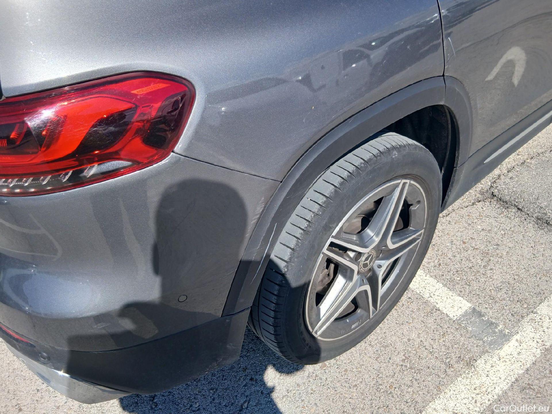  Mercedes  GLB MERCEDES-BENZ  / 2019 / 5P / todoterreno 2.0  250 4MATIC DCT 165KW (224CV) #22