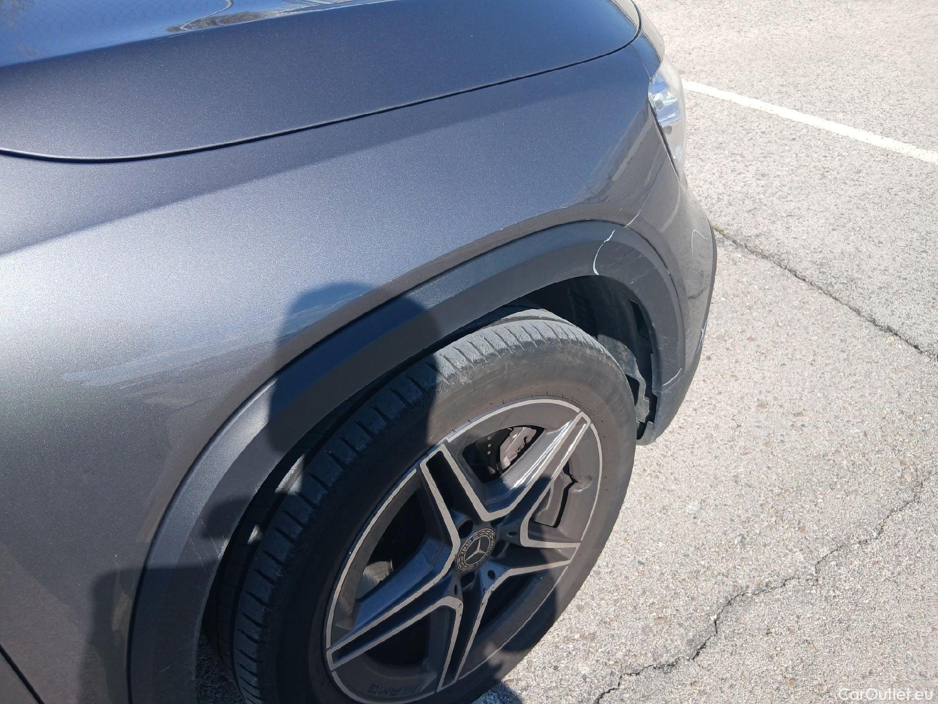  Mercedes  GLB MERCEDES-BENZ  / 2019 / 5P / todoterreno 2.0  250 4MATIC DCT 165KW (224CV) #30