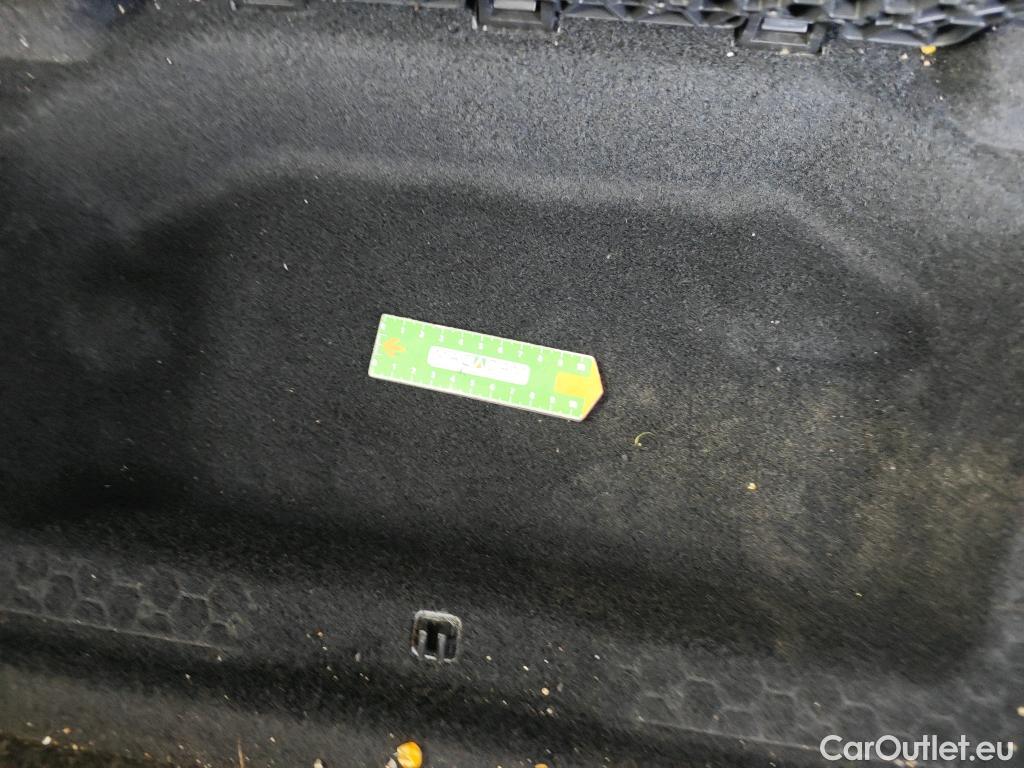  Peugeot  5008 PEUGEOT  / 2020 / 5P / todoterreno 1.5 BlueHDi 96kW S&S Allure Pack EAT8 #10