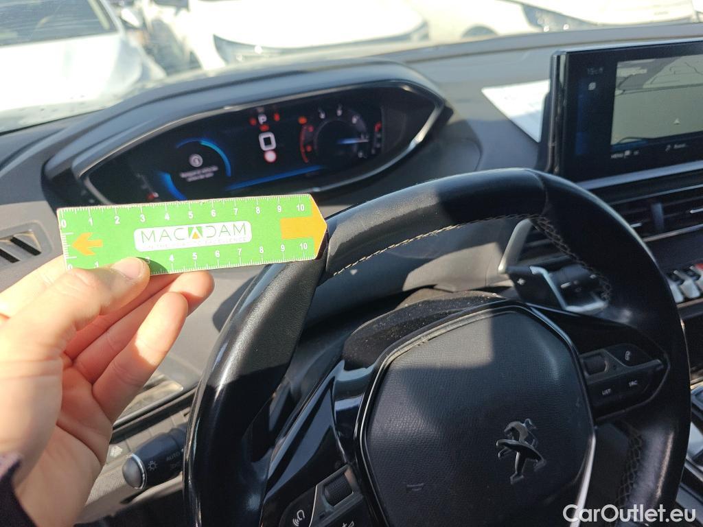  Peugeot  5008 PEUGEOT  / 2020 / 5P / todoterreno 1.5 BlueHDi 96kW S&S Allure Pack EAT8 #15