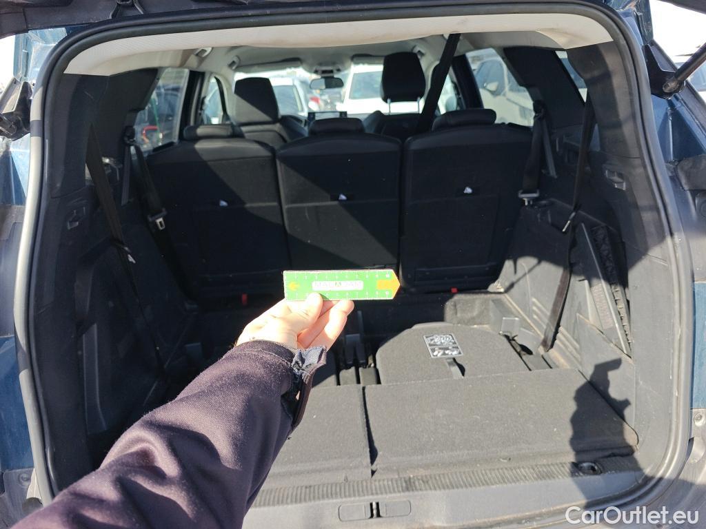  Peugeot  5008 PEUGEOT  / 2020 / 5P / todoterreno 1.5 BlueHDi 96kW S&S Allure Pack EAT8 #2