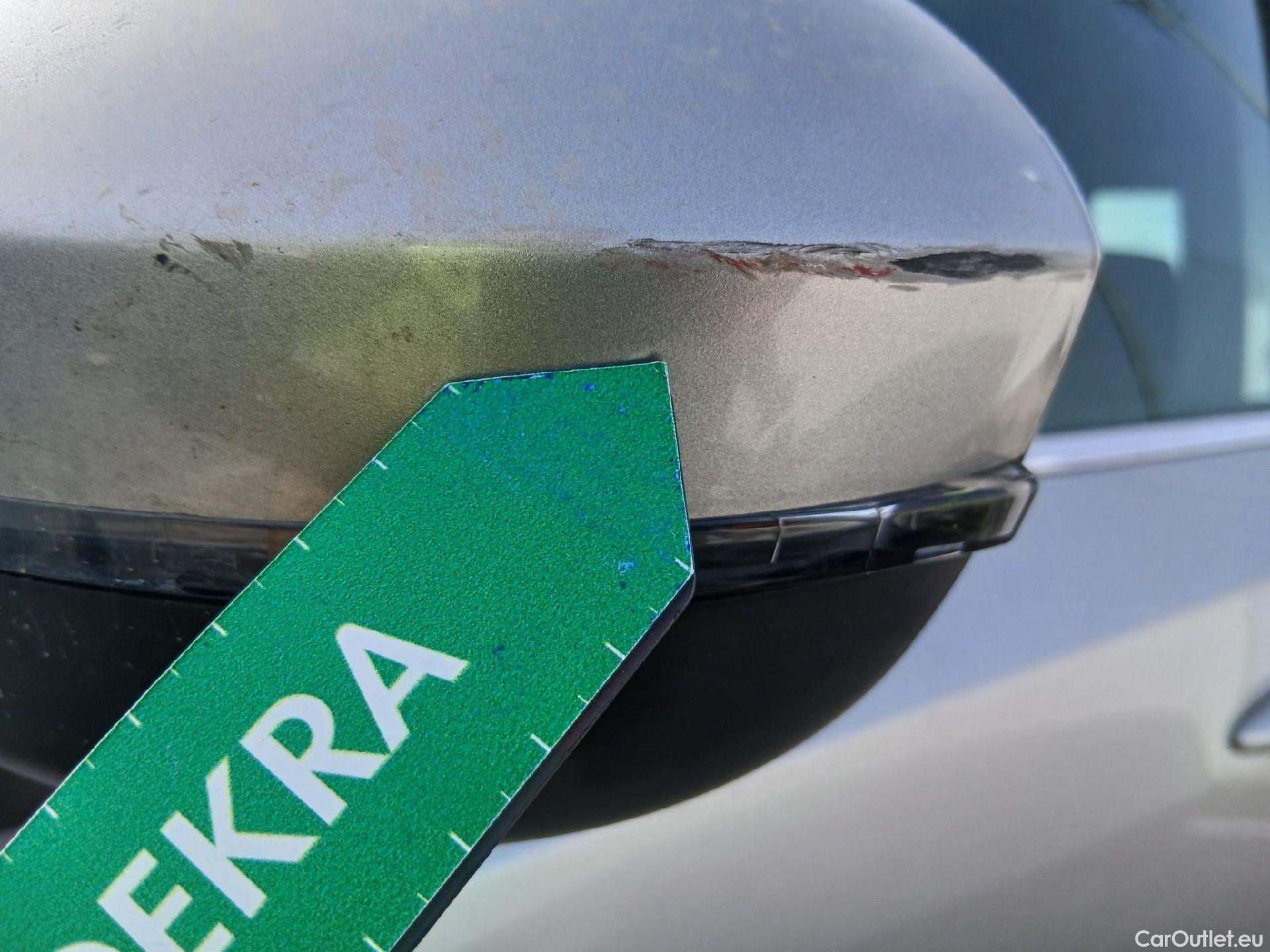  Nissan  Qashqai NISSAN  / 2021 / 5P / todoterreno DIG-T 116kW (158CV) mHEV Xtronic Acenta (AC8) #14