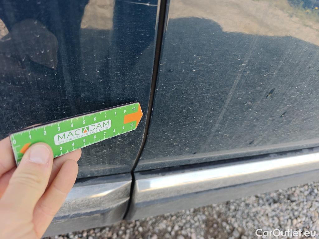  Peugeot  5008 PEUGEOT  / 2020 / 5P / todoterreno 1.5 BlueHDi 96kW S&S Allure Pack EAT8 #26