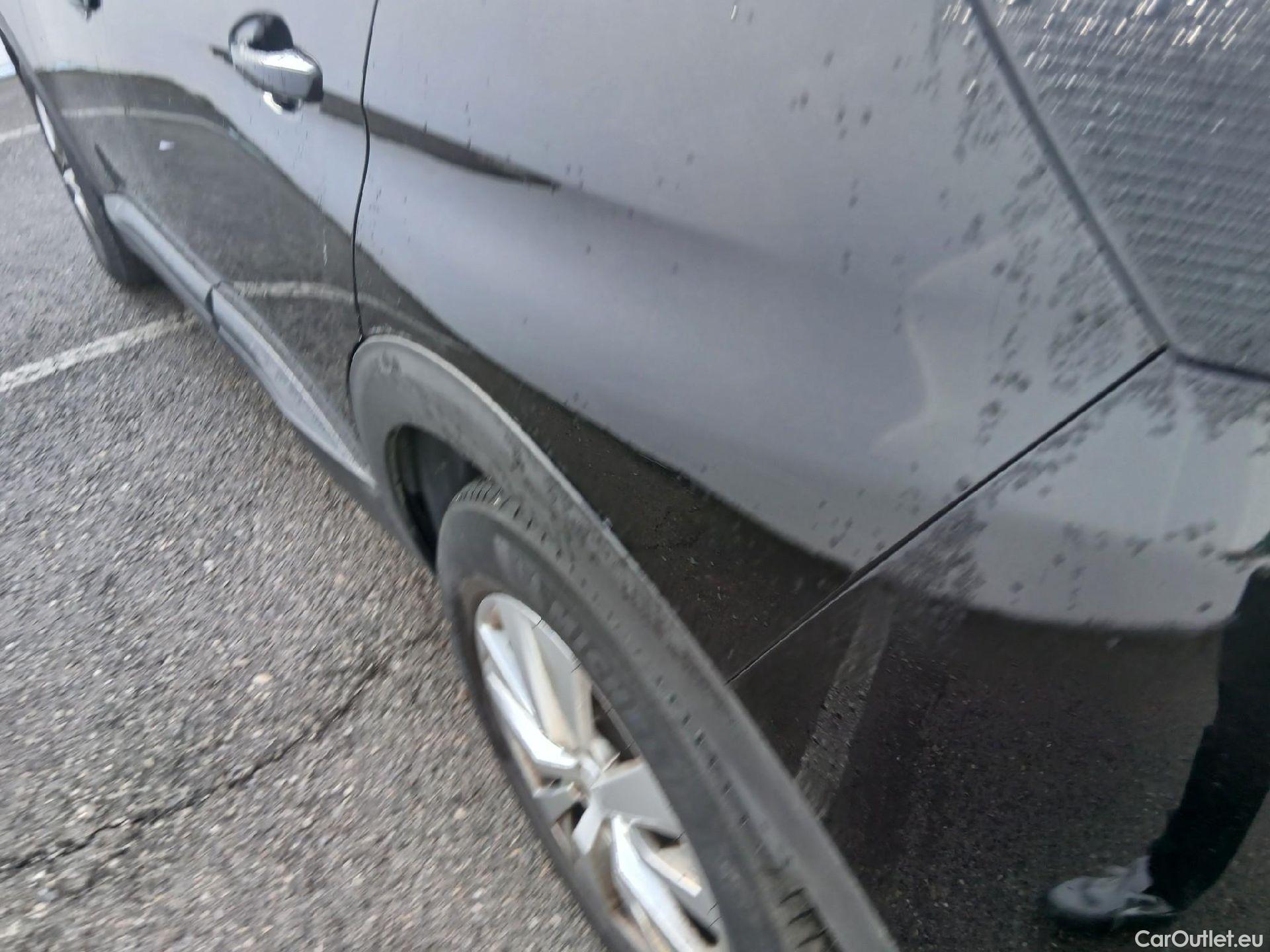  Peugeot  3008 PEUGEOT  / 2020 / 5P / todoterreno 1.5 BlueHDi 96kW Active Pack EAT8 #11