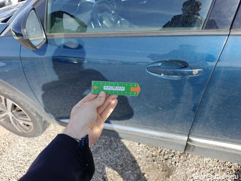  Peugeot  5008 PEUGEOT  / 2020 / 5P / todoterreno 1.5 BlueHDi 96kW S&S Allure Pack EAT8 #16