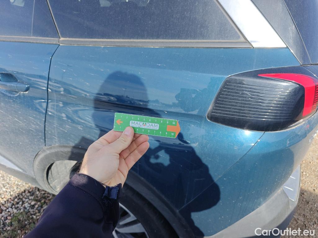  Peugeot  5008 PEUGEOT  / 2020 / 5P / todoterreno 1.5 BlueHDi 96kW S&S Allure Pack EAT8 #3