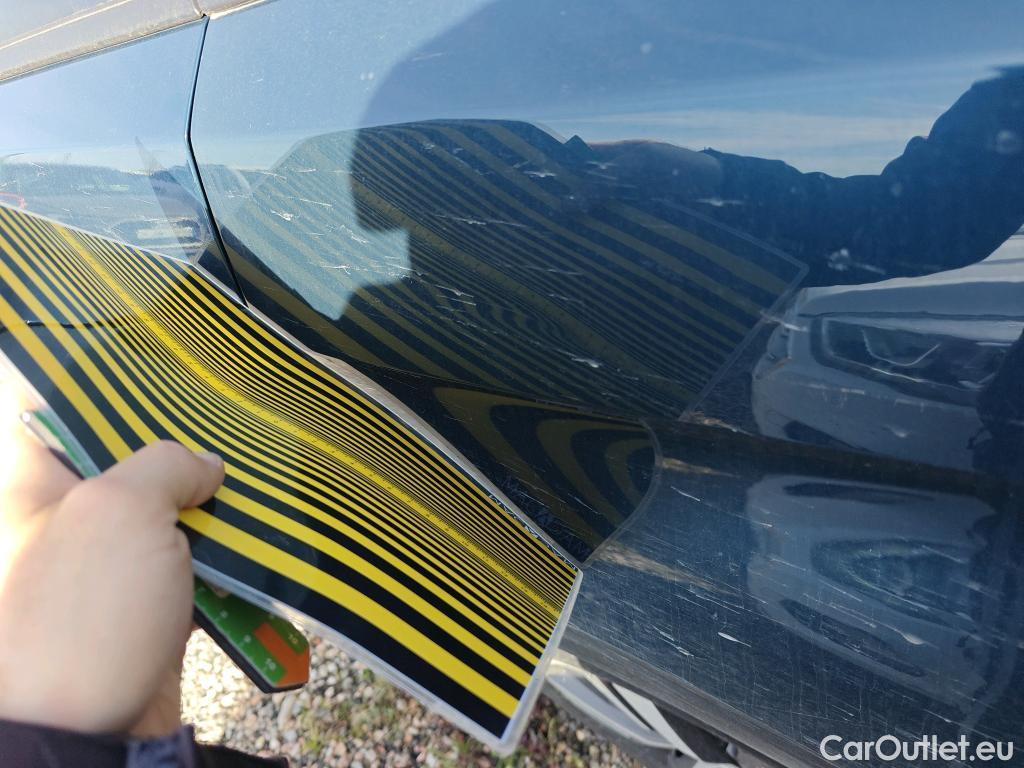  Peugeot  5008 PEUGEOT  / 2020 / 5P / todoterreno 1.5 BlueHDi 96kW S&S Allure Pack EAT8 #4