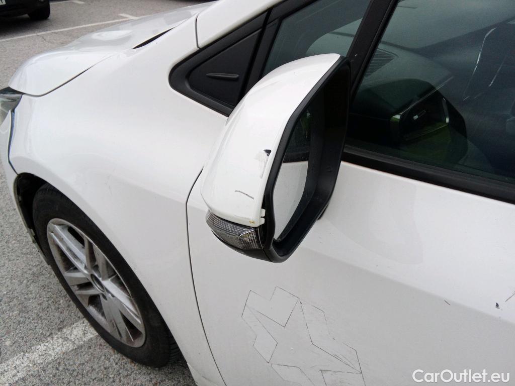  Toyota  Corolla TOYOTA  1.8 125H ACTIVE TECH E-CVT #21