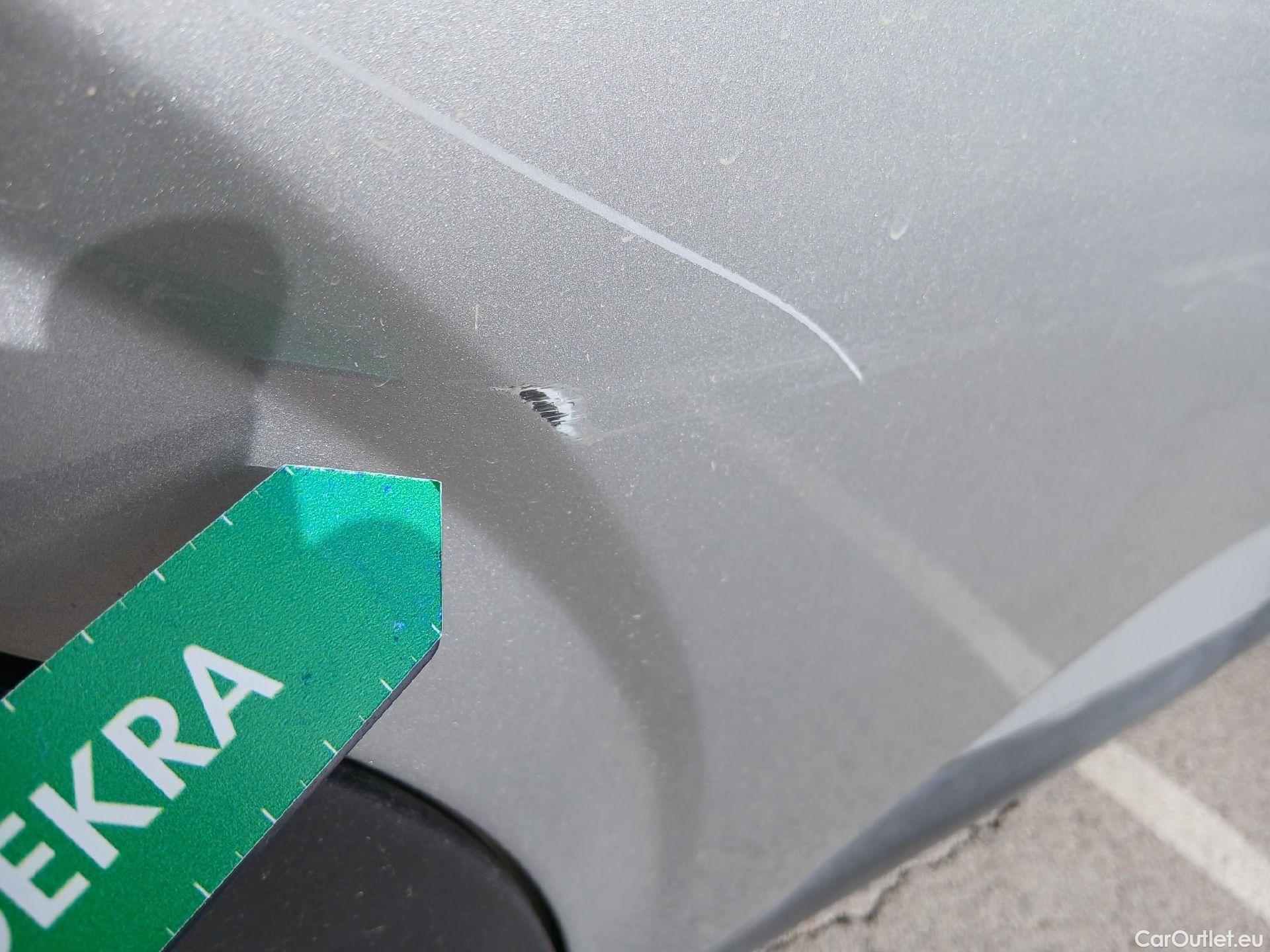  Nissan  Qashqai NISSAN  / 2021 / 5P / todoterreno DIG-T 116kW (158CV) mHEV Xtronic Acenta (AC8) #48