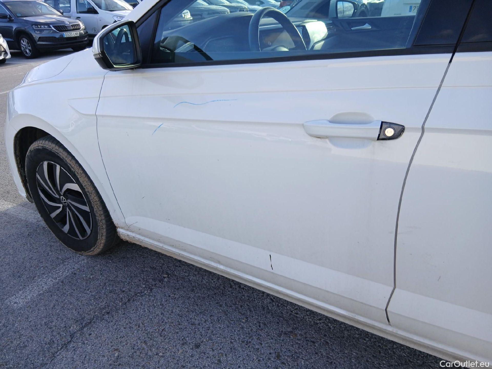  Volkswagen  Polo VOLKSWAGEN  / 2021 / 5P / berlina con portón Life 1.0 TSI 70kW (95CV) #17