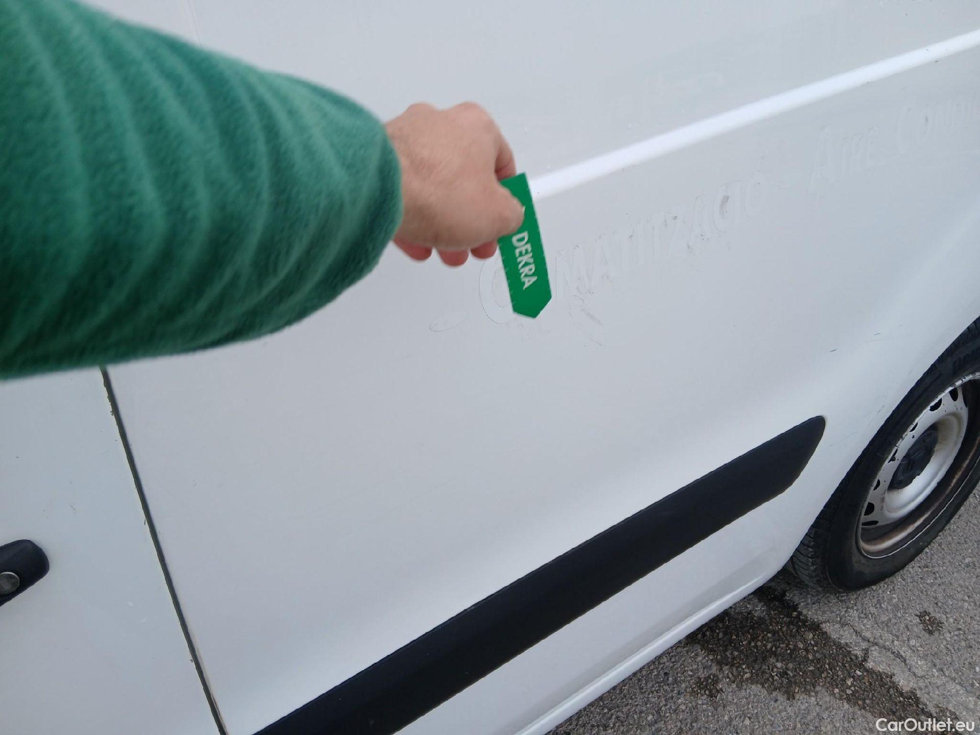  Citroen  Berlingo CITROEN  / 2015 / 3P / furgón derivado de turismo BlueHDi 74KW (100CV) #8