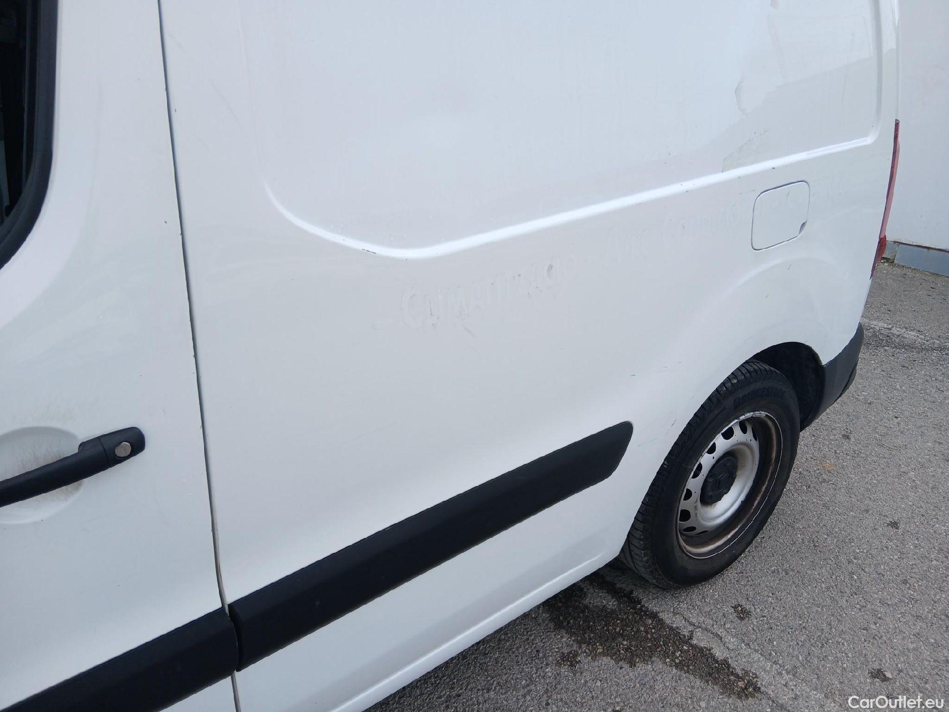  Citroen  Berlingo CITROEN  / 2015 / 3P / furgón derivado de turismo BlueHDi 74KW (100CV) #7