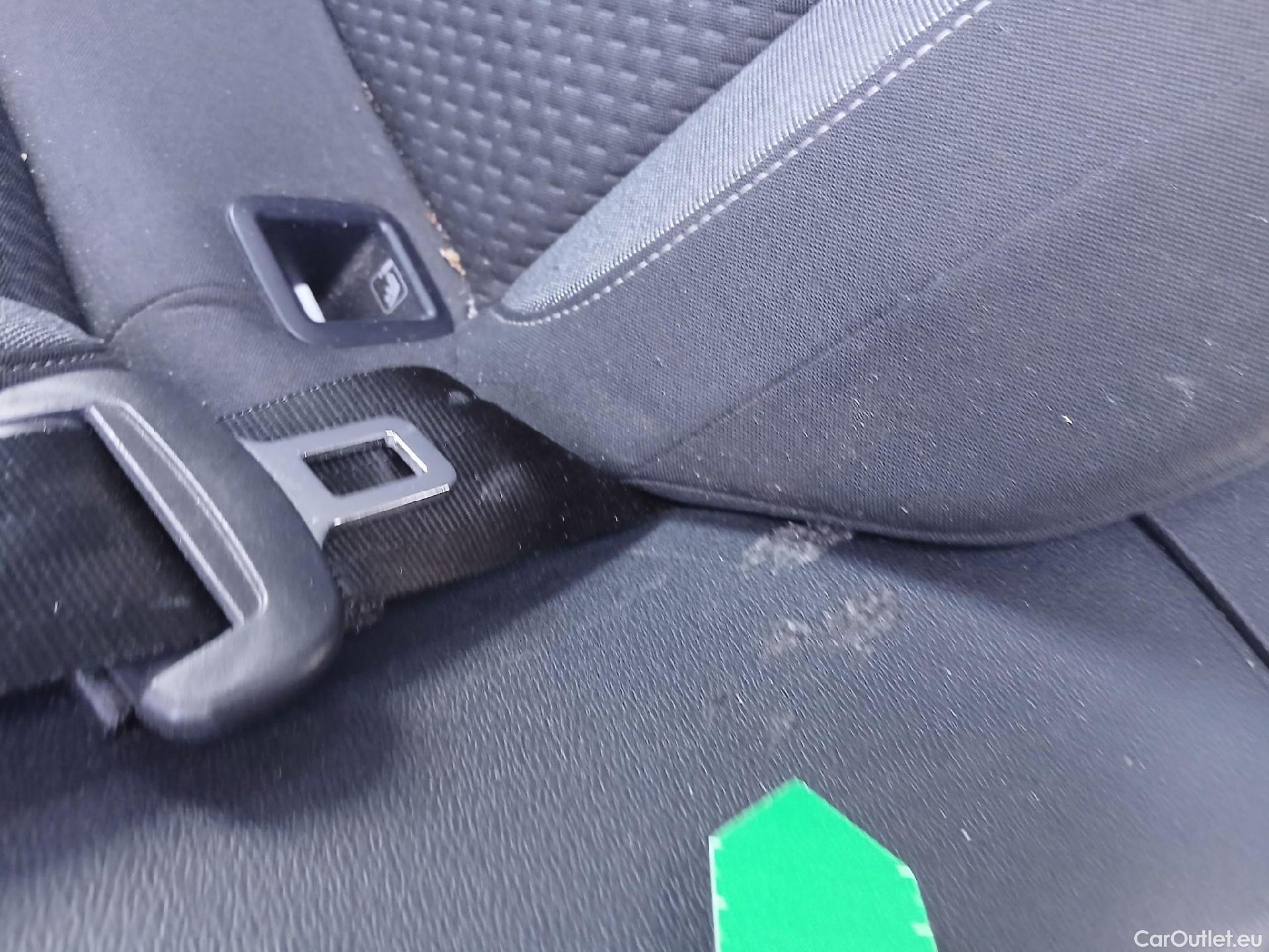  Volkswagen  Polo VOLKSWAGEN  / 2021 / 5P / berlina con portón Life 1.0 TSI 70kW (95CV) #62